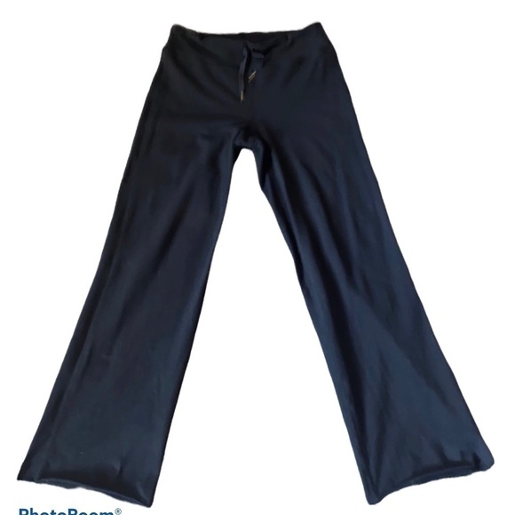 Lululemon black fleece flare pants Sz  6 - Picture 11 of 11